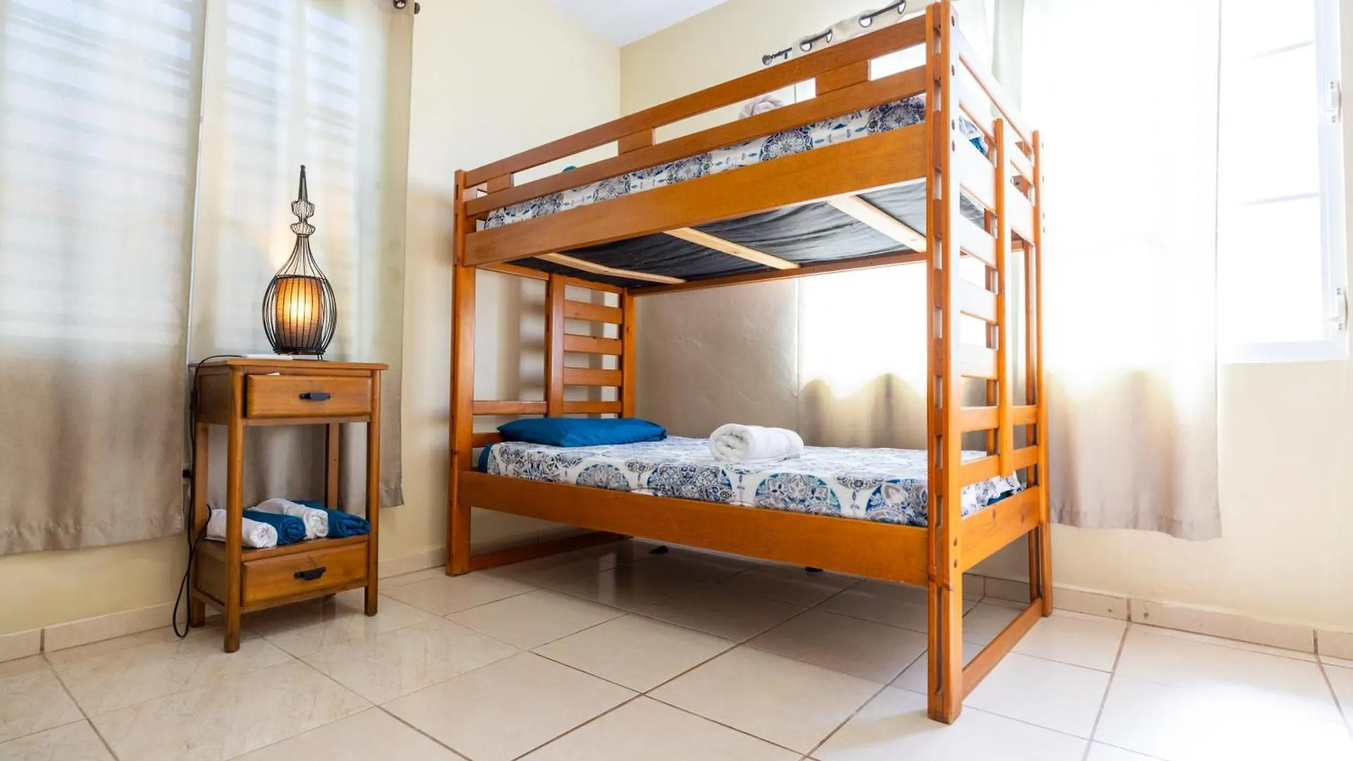 Appartement Colinas Del Atlantico Vacational House 2Nd Floor à Isabela Porto Rico